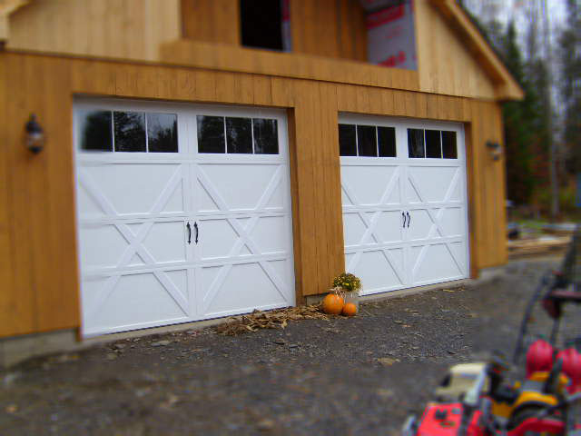 Front View of a Residential Garage Door 