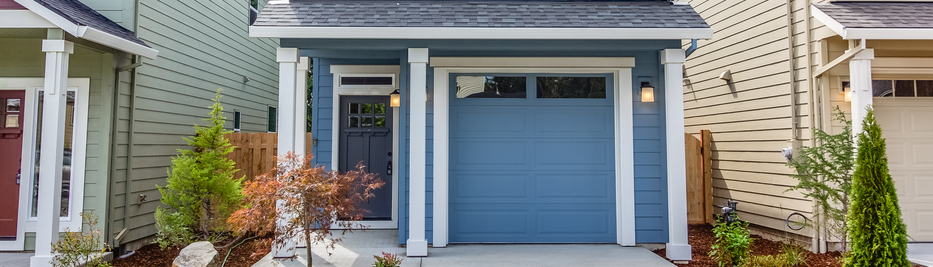 Are there any government incentives for energy-efficient garage doors?